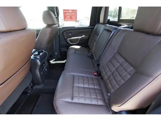 2024 Nissan Titan Crew Cab Platinum Reserve 4x2