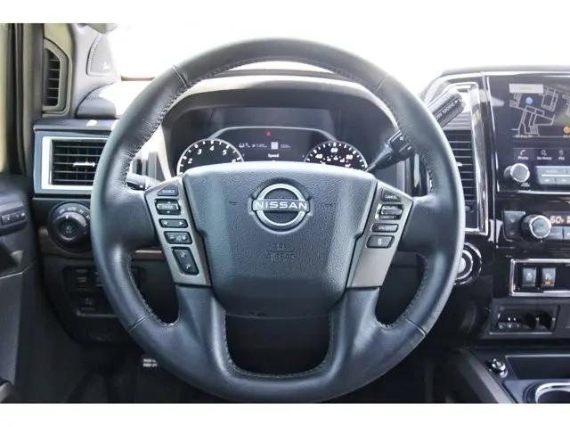 2024 Nissan Titan Crew Cab Platinum Reserve 4x2