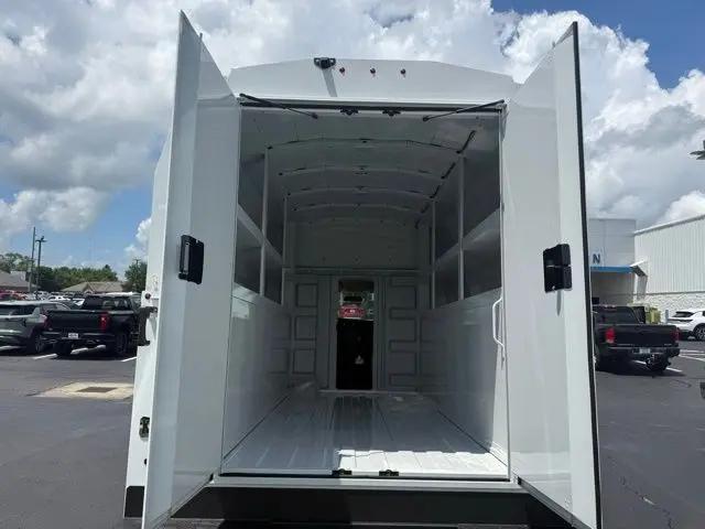 2025 Chevrolet Express Cutaway Work Van