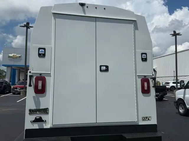 2025 Chevrolet Express Cutaway Work Van