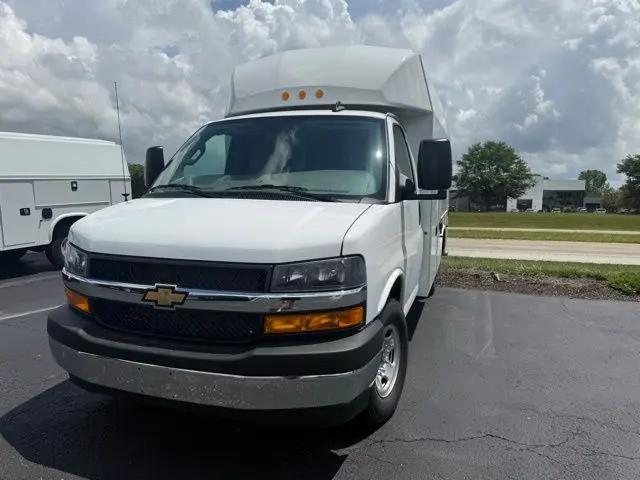 2025 Chevrolet Express Cutaway Work Van