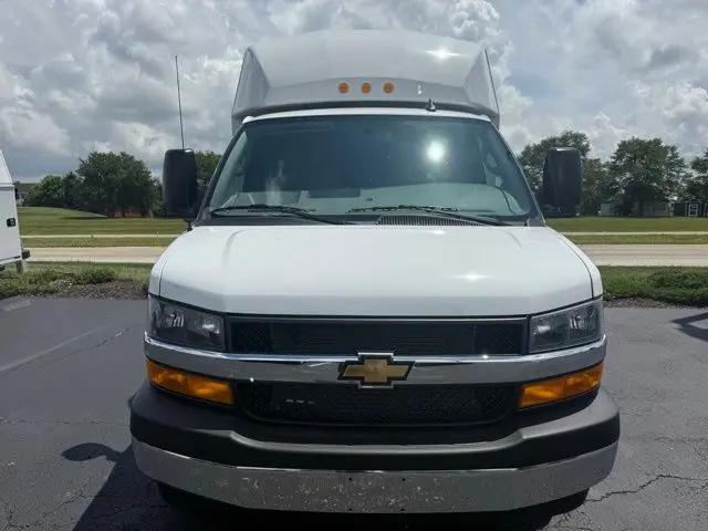 2025 Chevrolet Express Cutaway Work Van