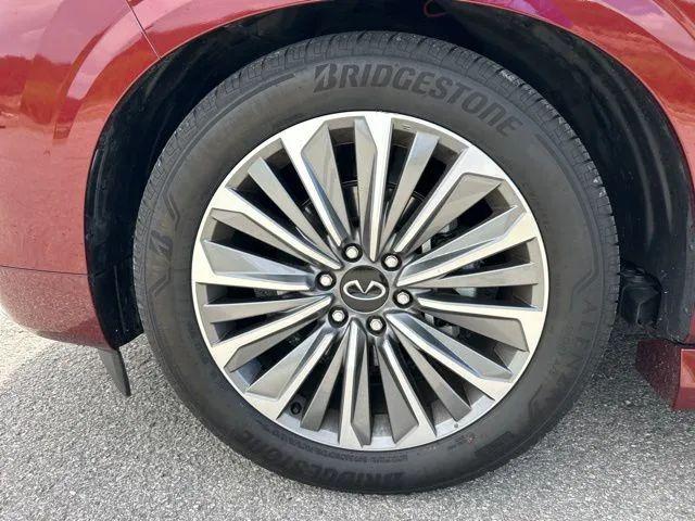 2025 INFINITI QX80 SENSORY AWD