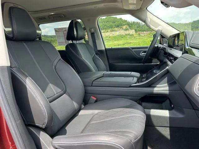 2025 INFINITI QX80 SENSORY AWD