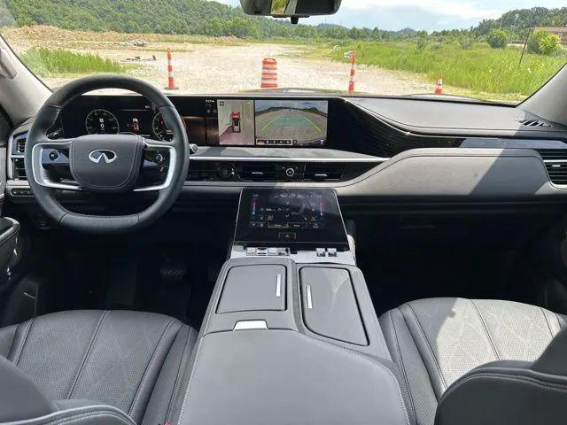 2025 INFINITI QX80 SENSORY AWD