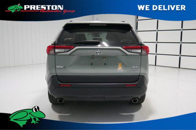 2021 Toyota RAV4 XLE