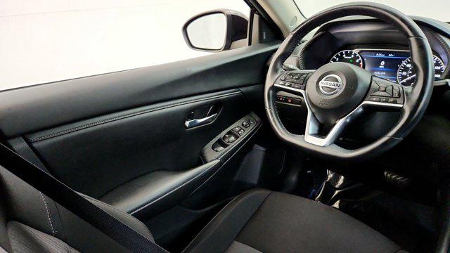 2021 Nissan Sentra SV Xtronic CVT