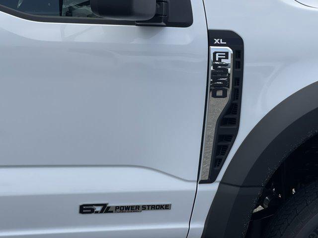2025 Ford F-550 XL
