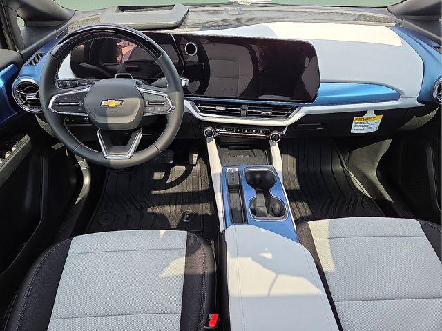 2025 Chevrolet Equinox LT 2