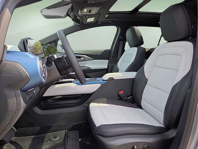2025 Chevrolet Equinox LT 2