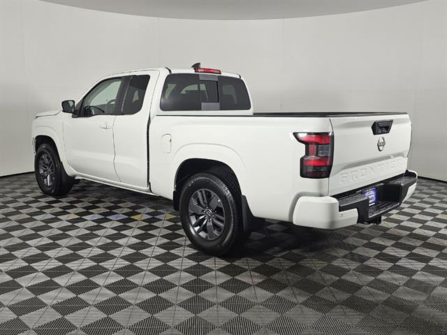 2025 Nissan Frontier King Cab SV 4x2
