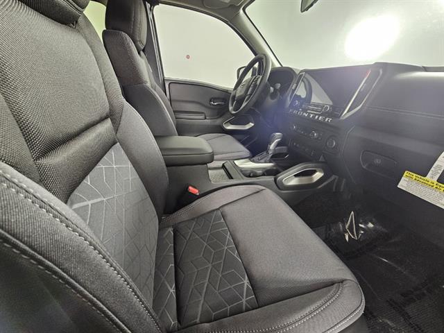 2025 Nissan Frontier King Cab SV 4x2