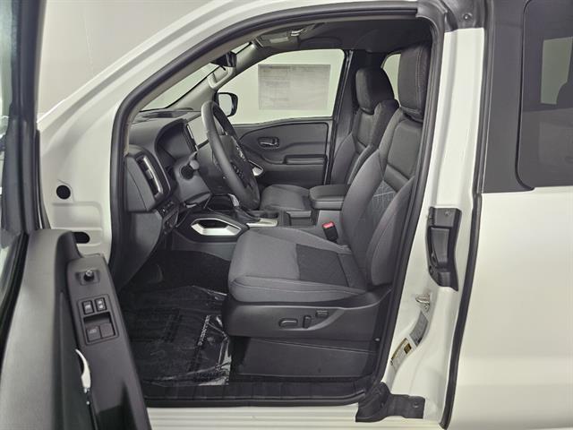 2025 Nissan Frontier King Cab SV 4x2