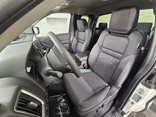 2025 Nissan Frontier King Cab SV 4x2