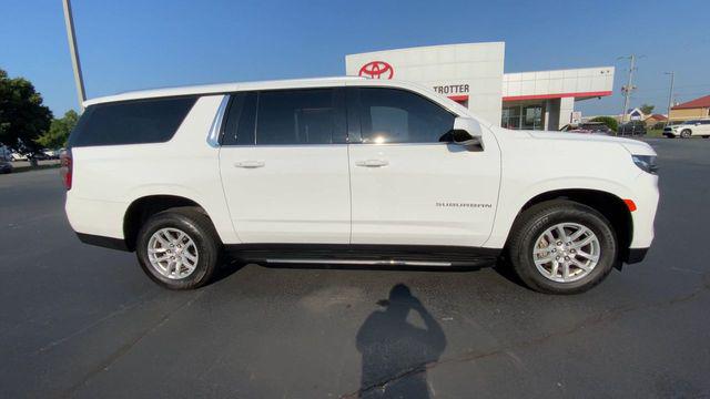2023 Chevrolet Suburban 4WD LT