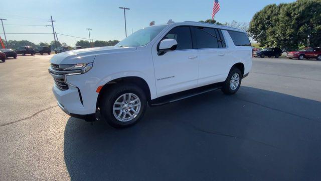 2023 Chevrolet Suburban 4WD LT
