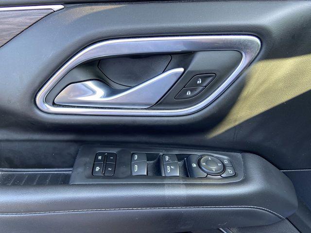 2023 Chevrolet Suburban 4WD LT