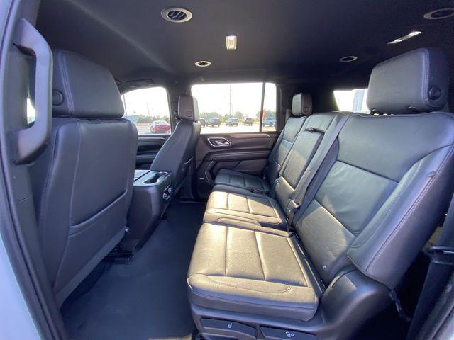 2023 Chevrolet Suburban 4WD LT