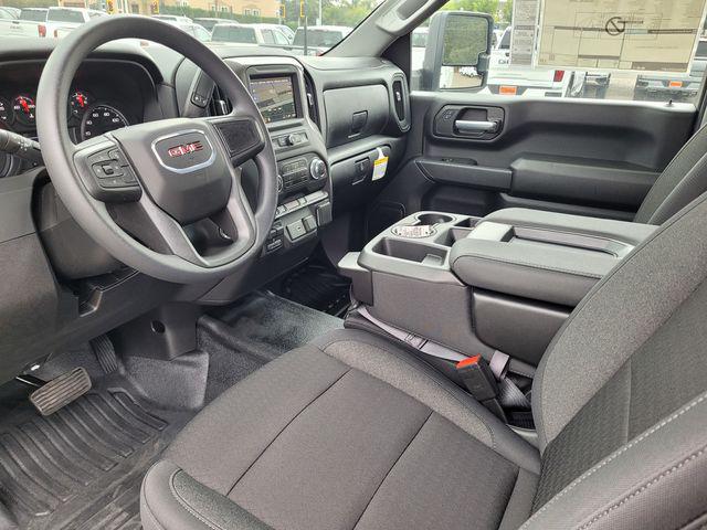 2025 GMC Sierra 2500HD 4WD Regular Cab Long Bed Pro