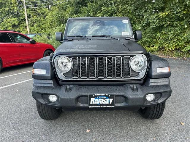 2025 Jeep Wrangler 4-Door Summit 4x4