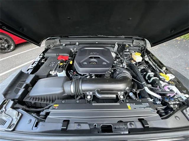2025 Jeep Wrangler 4-Door Summit 4x4