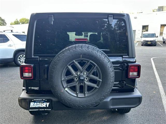 2025 Jeep Wrangler 4-Door Summit 4x4