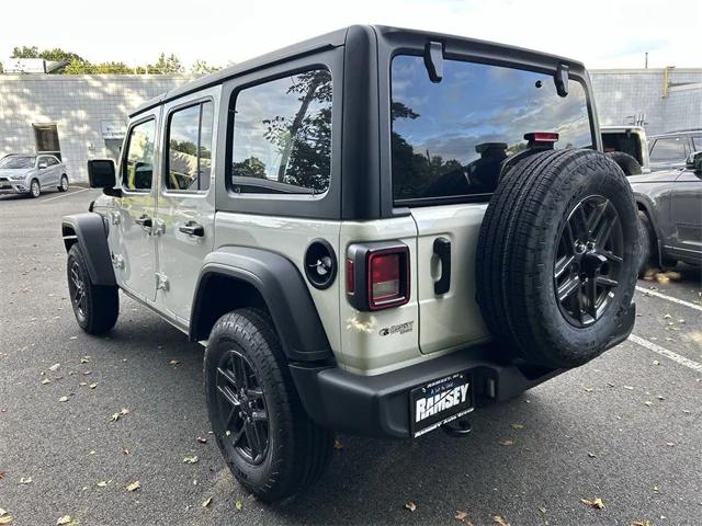 2025 Jeep Wrangler 4-Door Summit 4x4
