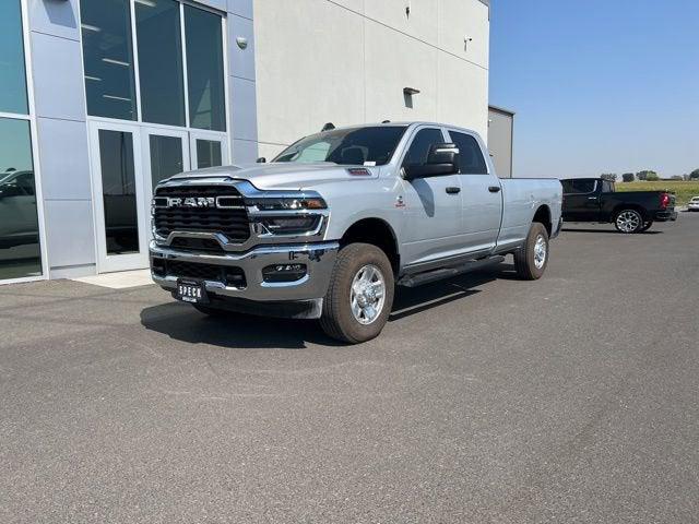 2026 RAM Ram 3500 RAM 3500 TRADESMAN CREW CAB 4X4 8 BOX