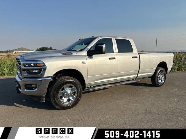 2026 RAM Ram 3500 RAM 3500 TRADESMAN CREW CAB 4X4 8 BOX
