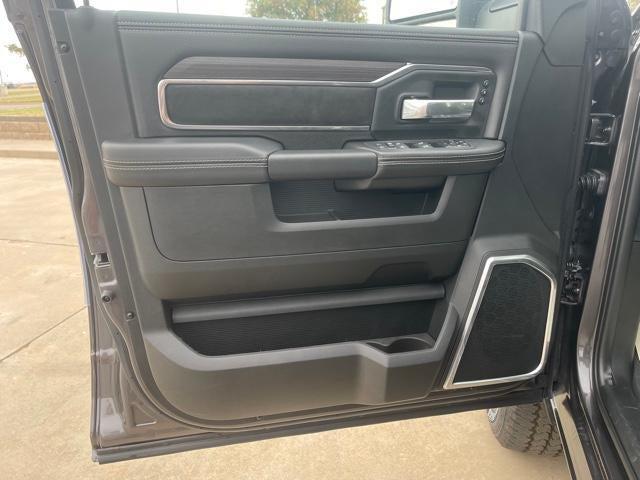 2026 Ram 2500 Laramie Crew Cab 4x4 6'4" Box