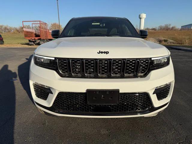 2025 Jeep Grand Cherokee GRAND CHEROKEE SUMMIT RESERVE 4X4