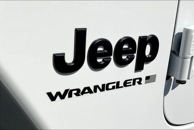 2025 Jeep Wrangler 4-Door Summit 4x4