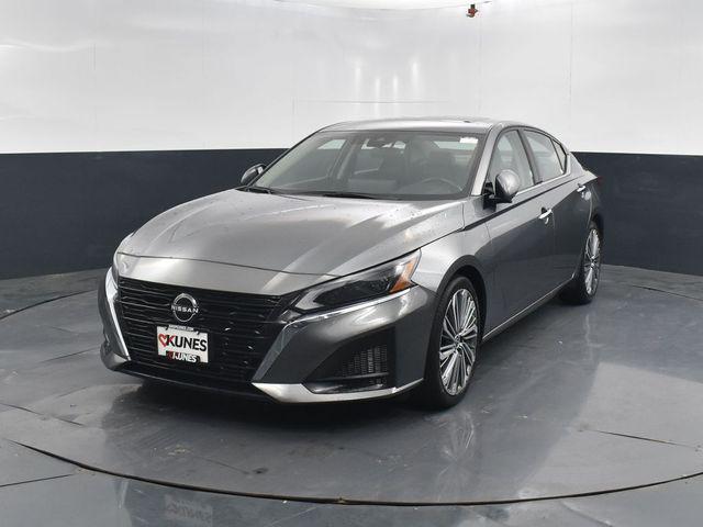 2023 Nissan Altima SL FWD