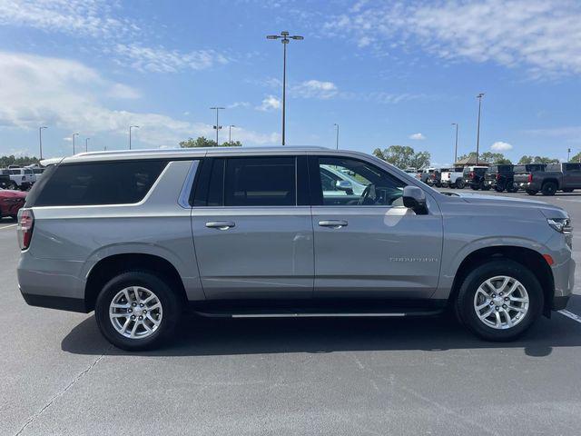 2023 Chevrolet Suburban 4WD LT