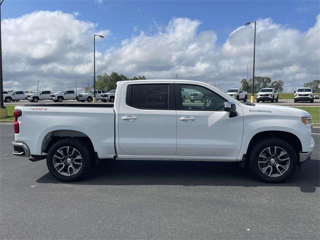 2022 Chevrolet Silverado 1500 4WD Crew Cab Short Bed LT with 2FL