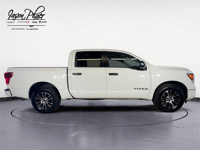 2023 Nissan TITAN Crew Cab SV 4x2
