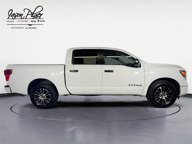 2023 Nissan TITAN Crew Cab SV 4x2 2023 Nissan TITAN Crew Cab SV 4x2