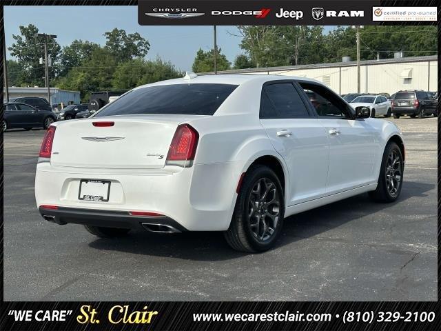 2016 Chrysler 300 300S