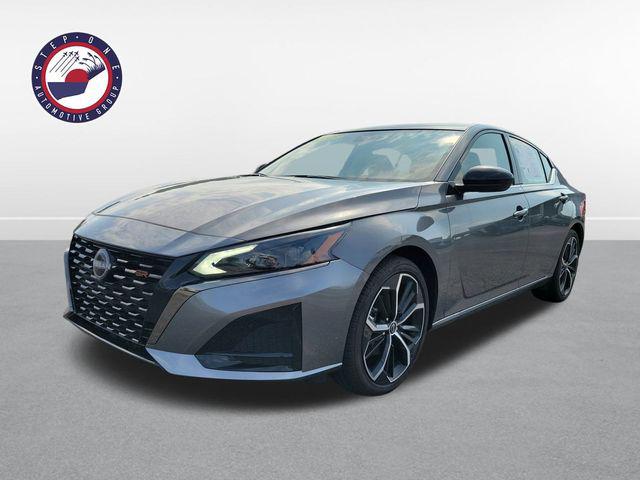 2025 Nissan Altima SR FWD