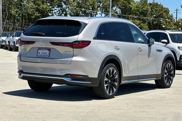 2024 Mazda CX-90 PHEV Premium