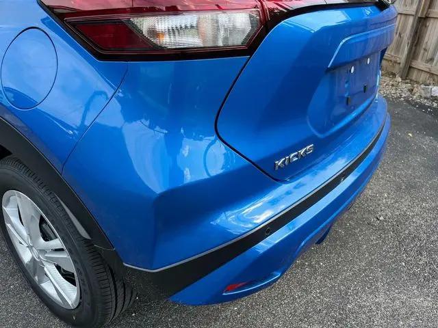 2025 Nissan Kicks S