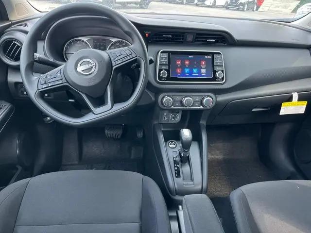 2025 Nissan Kicks S