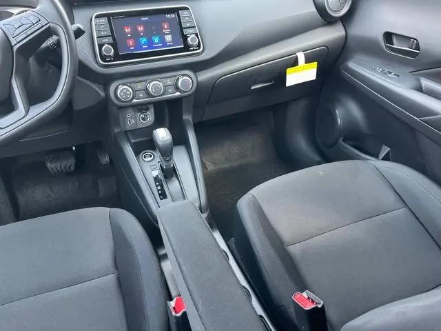 2025 Nissan Kicks S