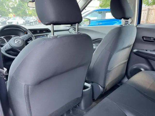 2025 Nissan Kicks S