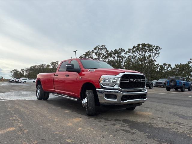 2024 RAM 3500 Tradesman Crew Cab 4x4 8 Box