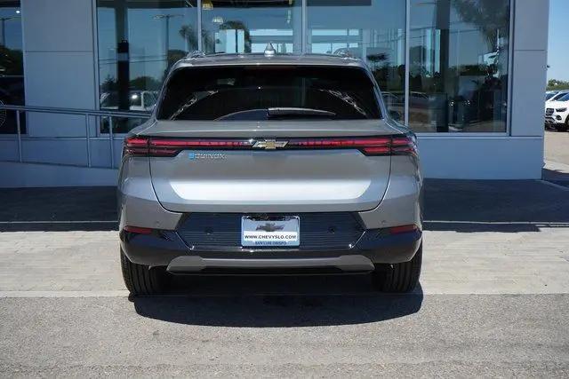 2025 Chevrolet Equinox LT 2