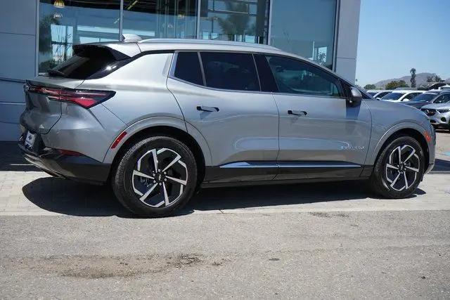 2025 Chevrolet Equinox LT 2