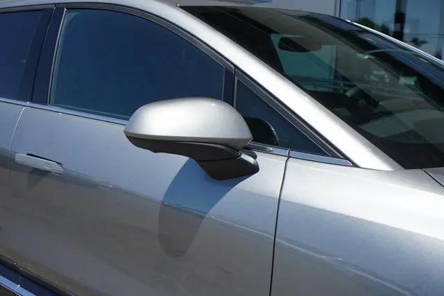 2025 Chevrolet Equinox LT 2