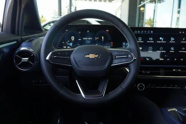 2025 Chevrolet Equinox LT 2