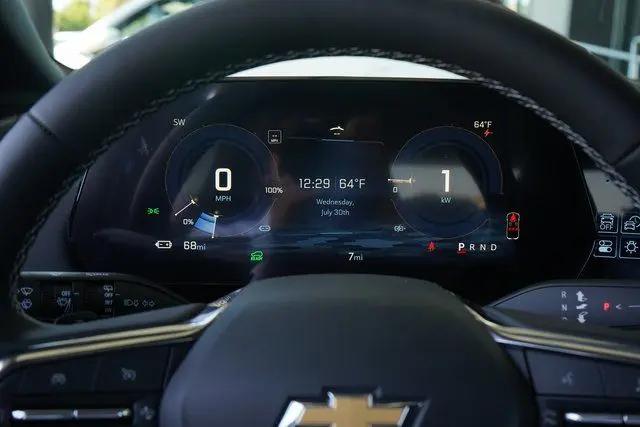 2025 Chevrolet Equinox LT 2